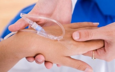 Tự ý truyền dịch: Coi chừng mất mạng!