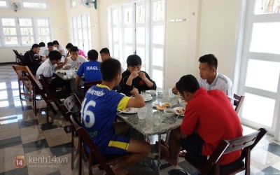 U19 ăn gì để đá V-League?