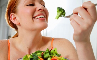 Sau sinh: Ăn gì để mẹ vui con khỏe? 