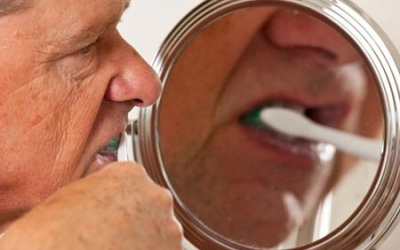 Già không lo... rụng răng 