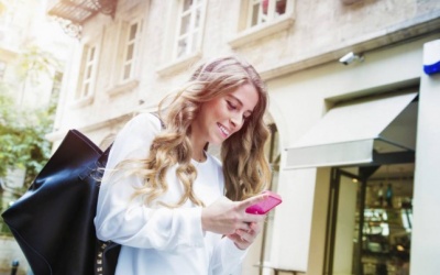 Nhanh già vì... smartphone