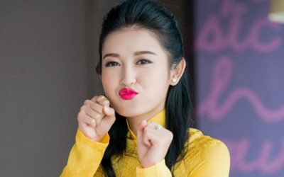 Á hậu Huyền My nhí nhảnh tuổi 19