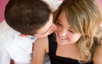 Yêu 'phi công' trẻ có gì hay? 