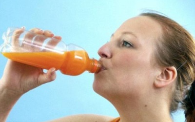 Nước uống bổ sung vitamin: Không tốt như bạn tưởng