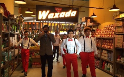 Ca sỹ Đan Trường gây tai nạn cho ông Tây