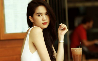 Ngọc Trinh khoe khéo được bạn trai U50 yêu chiều