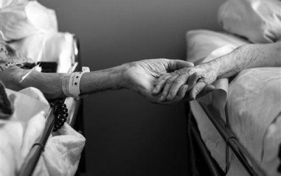 Bệnh ung thư: 8 dấu hiệu cảnh báo cái chết đang đến gần