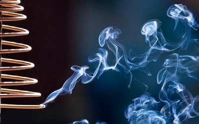 Ngày Tết thắp hương như thế nào?