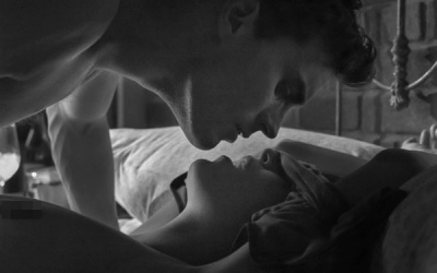 Phim 16+ '50 sắc thái' tiếp tục gây sốt với loạt ảnh giường chiếu