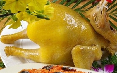 Luộc gà cúng Giao thừa vàng bóng trong 30 phút