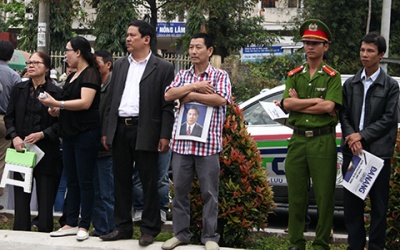 Ông Nguyễn Bá Thanh đã được đưa về nơi an nghỉ cuối cùng