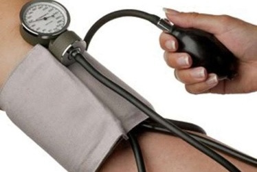 Làm gì khi bị tụt huyết áp?