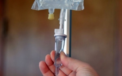 Tử vong sau khi truyền dịch tại nhà