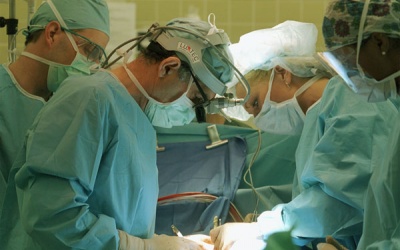 Ghép tủy không chữa khỏi ung thư vú 