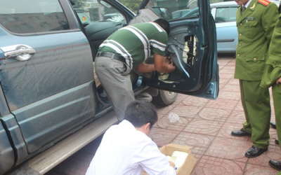 Phát hiện 2.000 chiếc iPhone và máy tính bảng lậu