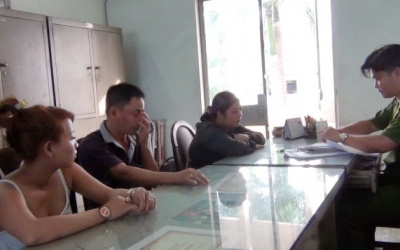 Phá ổ mại dâm xây 'địa đạo' trộm tiền như phim