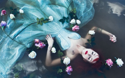 Vẻ đẹp mê hoặc của thiếu nữ qua các truyền thuyết