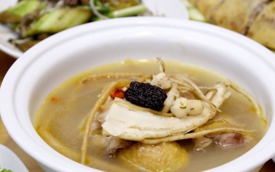 3 món gà hầm bổ dưỡng cho sản phụ 