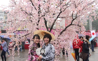 Lễ hội hoa Anh đào mang thông điệp hòa bình