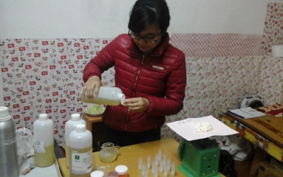 Người buôn bán mỹ phẩm tự chế sẽ bị xử phạt