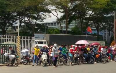 TP.HCM: Hàng trăm công nhân đình công đòi bảo hiểm