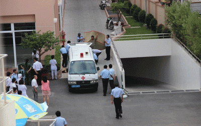 'Dịch' nhảy lầu ở bệnh viện