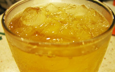 Suy thận vì uống quá nhiều trà đá