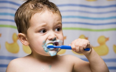 Mắc bệnh vì đánh răng 4 lần mỗi ngày