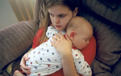 ​Cha mẹ tuổi “teen” dễ có con tăng động