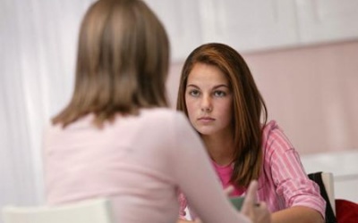 7 điều mẹ cần dạy con gái nhất về 'chuyện ấy'