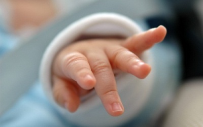 Nhìn tay đoán tín hiệu sức khoẻ của trẻ nhỏ