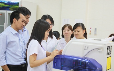 Máy phát hiện ung thư gan sau 9 phút