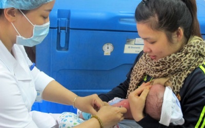 Chỉ hơn 50% trẻ được tiêm vaccine viêm gan B ngay sau sinh