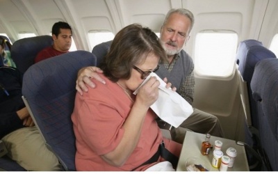 Những lưu ý khi người cao tuổi đi máy bay