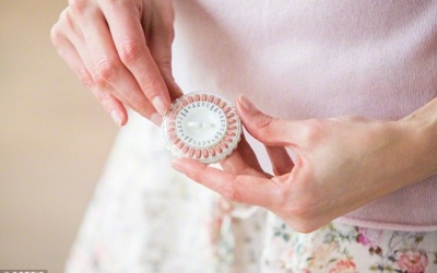 Mãn kinh: Liệu pháp hormone thay thế làm tăng nguy cơ ung thư vú