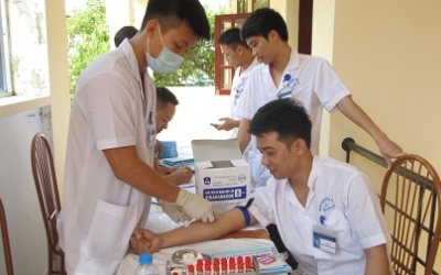 Chuyện về những bác sỹ yêu biển đảo