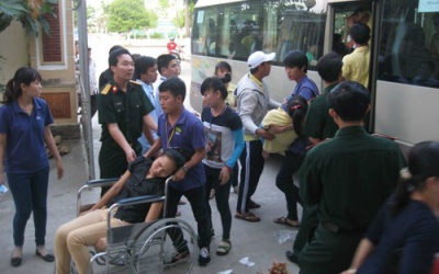 Nguyên nhân làm 737 công nhân ngộ độc