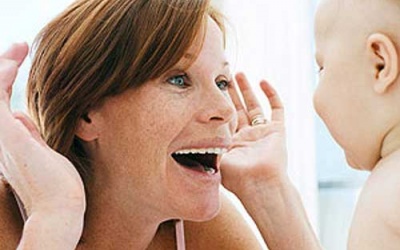 5 trò chơi 'kinh điển' mọi em bé sơ sinh đều thích