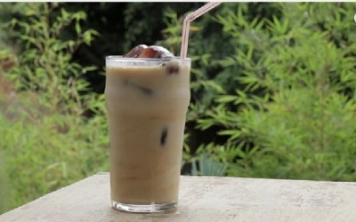 Cách đơn giản có ngay món cà phê sữa đá trong vòng 30 giây