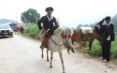 Sẵn sàng cho phiên chợ “ngoại tình” duy nhất nơi cao nguyên đá