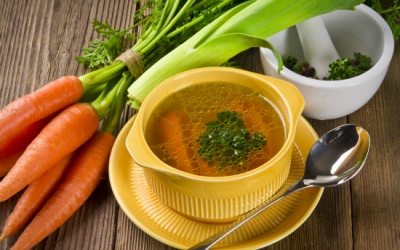 Infographic: Khỏe đẹp toàn diện nhờ nước hầm xương