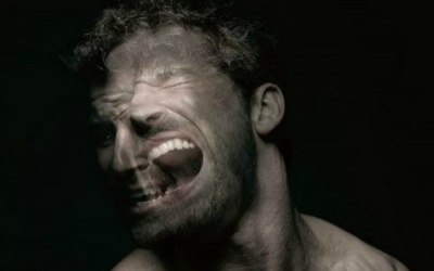 Đau đớn tiết lộ bạn đã làm gì đêm qua