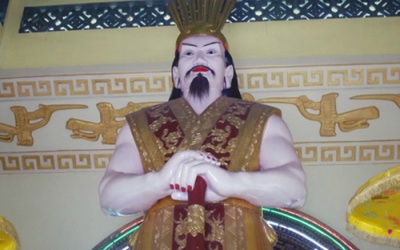 Tượng Vua Hùng ở Gia Lai gây tranh cãi