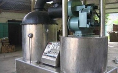 'Kỹ sư không bằng' chế lò xử lý rác thải y tế