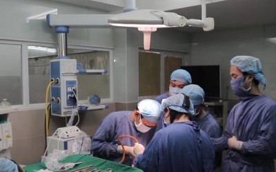 Phẫu thuật thay khớp thái dương hàm toàn phần sẽ được thực hiện tại Việt Nam