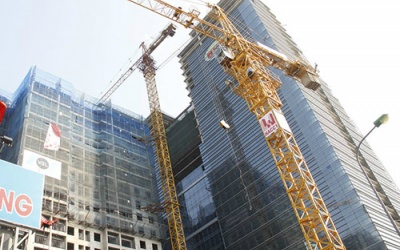 16 cẩu tháp nguy hiểm bị buộc tháo dỡ ở Hà Nội