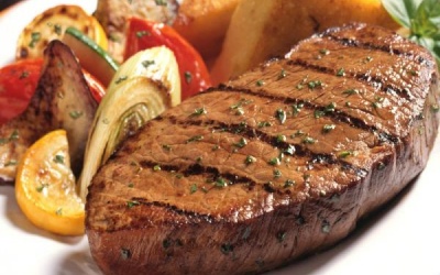 10 nhóm thực phẩm bổ máu cực tốt cho phụ nữ