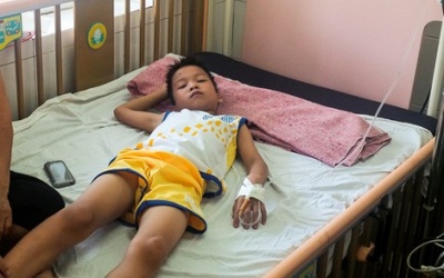 Ăn cua đá luộc: Một trẻ cấp cứu, một trẻ tử vong