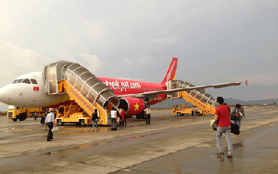 Khắc phục vết nứt đường băng, sân bay Cát Bi hoạt động bình thường