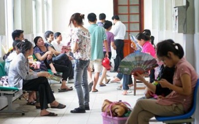 Bệnh viện cần cải tiến quy trình khám bệnh trong thời tiết nóng bức